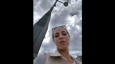 streetdoll @ stripchat on 20231018