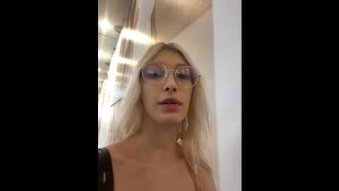 twinky_chiks @ stripchat on 20231018