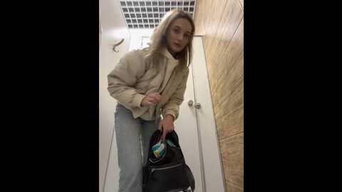 _angelari_ @ stripchat on 20231019