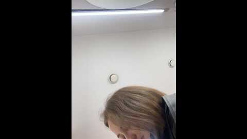 lianbaby @ stripchat on 20231019