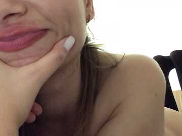 maybedaisy @ stripchat on 20231019