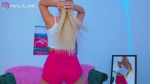 nura_8a8y @ stripchat on 20231019