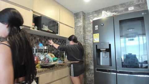 sara_fun @ stripchat on 20231019