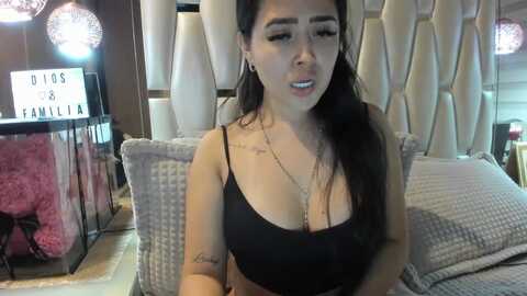 sara_fun @ stripchat on 20231020