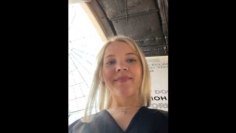 street_krystina @ stripchat on 20231020