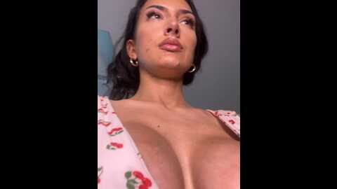 anaruru222 @ stripchat on 20231021