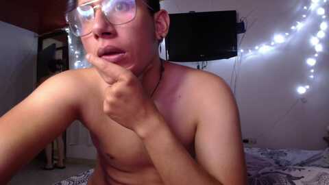 ethan_chloeee @ stripchat on 20231021