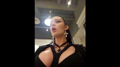 evilyn @ stripchat on 20231021