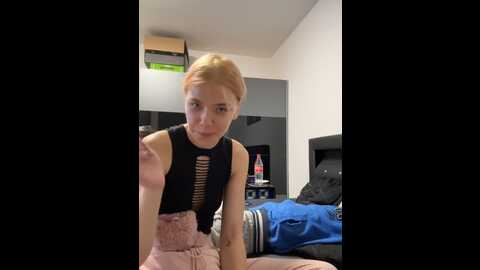 juliaundadem @ stripchat on 20231021