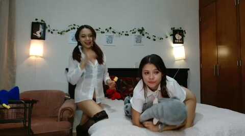little_sweet_teens @ stripchat on 20231021
