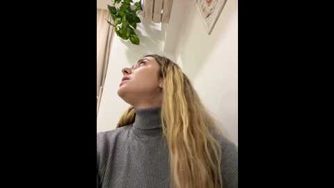 mariid @ stripchat on 20231021