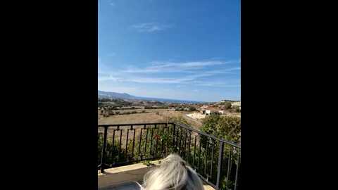 missmialicious @ stripchat on 20231021