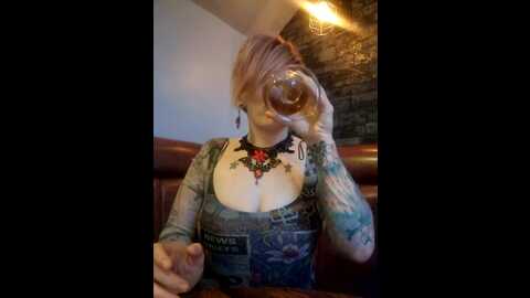 pinkthehawk