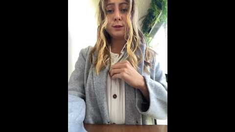 puzdosia @ stripchat on 20231021