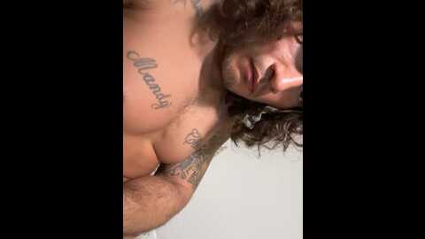 valentina9388 @ stripchat on 20231021