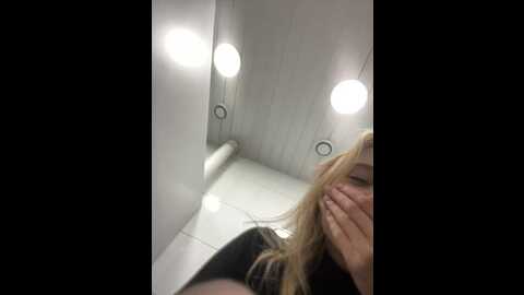 _angelari_ @ stripchat on 20231022