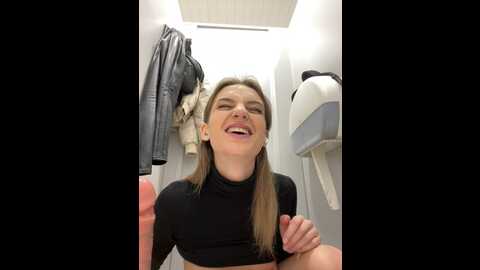 _angelari_ @ stripchat on 20231022