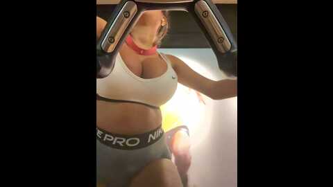 f3ckdolllucy @ stripchat on 20231022