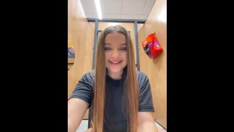 yourvalery @ stripchat on 20231022