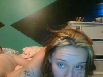 arixoxo28 @ stripchat on 20231023