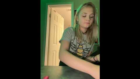 cutiepietease02 @ stripchat on 20231023