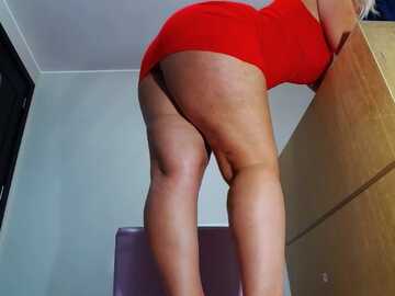 ladywithbigass @ stripchat on 20231023