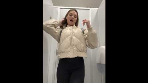 _angelari_ @ stripchat on 20231024