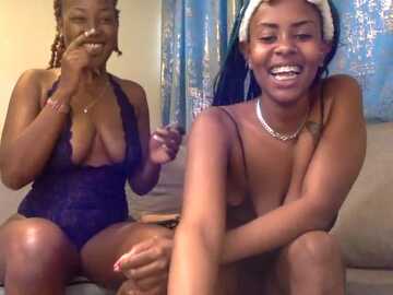 berrycouple @ stripchat on 20231024