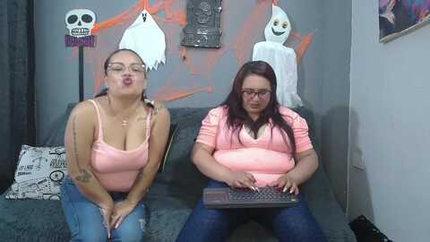 lesb_milf @ stripchat on 20231024