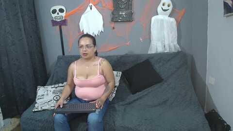 lesb_milf @ stripchat on 20231024