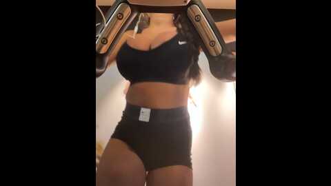 f3ckdolllucy @ stripchat on 20231025