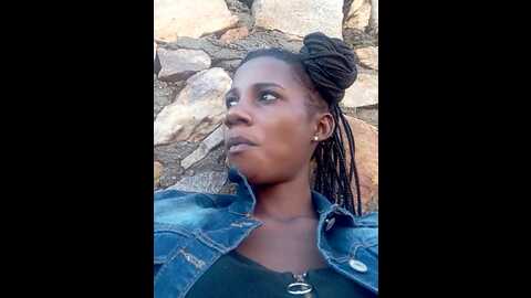 littlemisses3 @ stripchat on 20231025