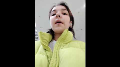 pretty_ivy_ @ stripchat on 20231025