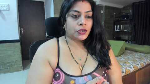 tarivishu23 @ stripchat on 20231025