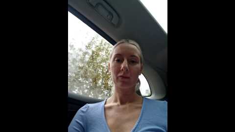 cutieemy @ stripchat on 20231026