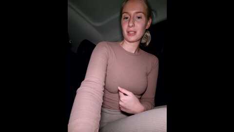 cutieemy @ stripchat on 20231026