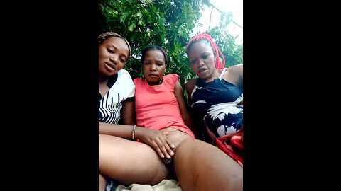 lonelylittlegirls23 @ stripchat on 20231026