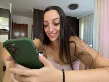 bellelouise @ stripchat on 20231027