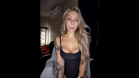 lilyorion @ stripchat on 20231027