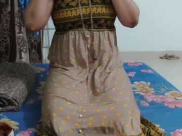 lipasharma @ stripchat on 20231027