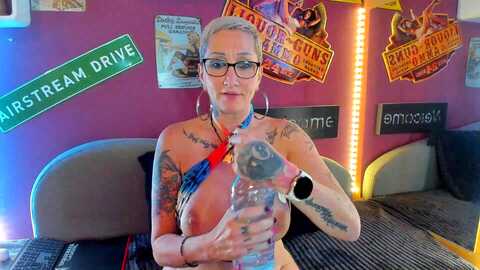 lolatralalaxx @ stripchat on 20231027