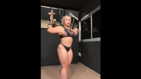 pennyprincess @ stripchat on 20231027