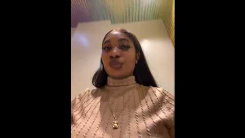 __nessa__ @ stripchat on 20231028