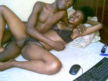 ebonysquirts_savagelee @ stripchat on 20231028