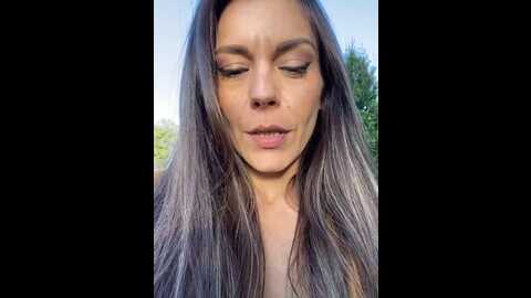 gia_xxx @ stripchat on 20231028