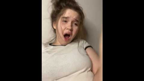 hornygirlh @ stripchat on 20231028