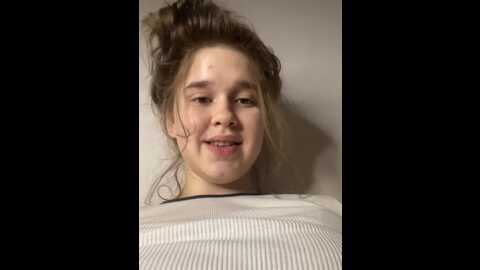 hornygirlh @ stripchat on 20231028