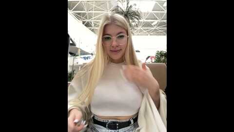 newlale @ stripchat on 20231028