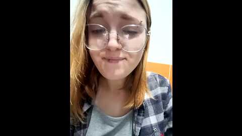 shine_diamond @ stripchat on 20231028