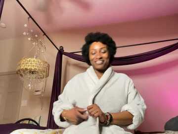 wynterheat @ stripchat on 20231028